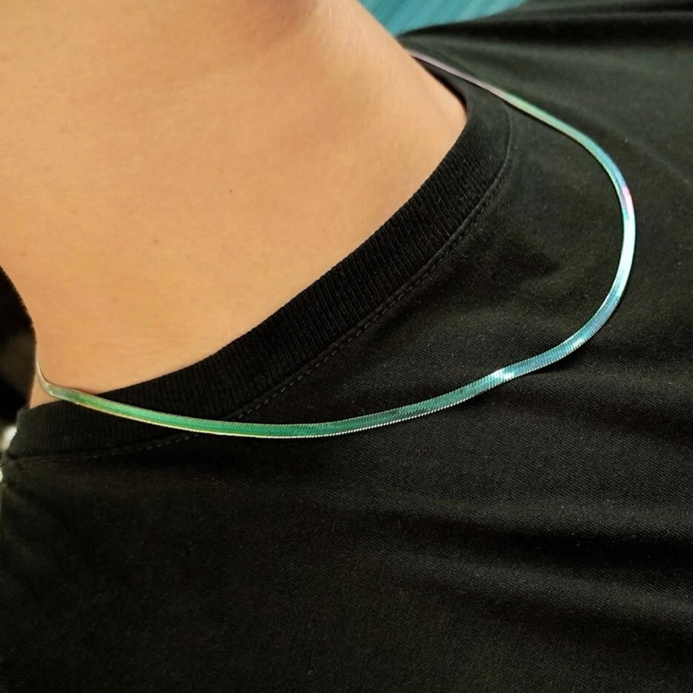 New Minimalist Aura Iridescent Oil Slick Herringbone Chain Necklace Unisex - Picture 11 of 16